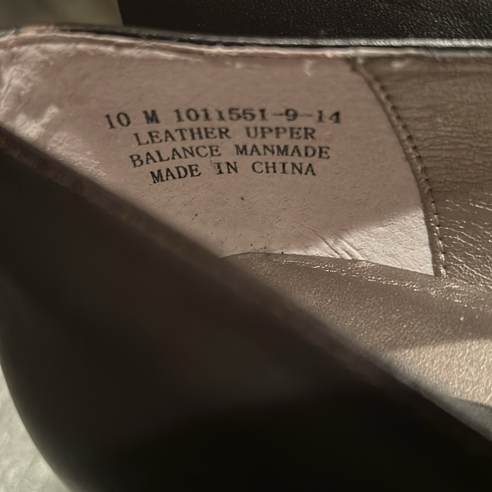 Array Flatter Dark Gray Leather Round Toe Pumps - image 5